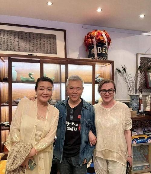 富豪吃瓜看戏,吃瓜看戏背后的权谋风云