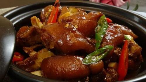 甜本瓜煮猪脚月子吃,滋补养身，助力产后恢复