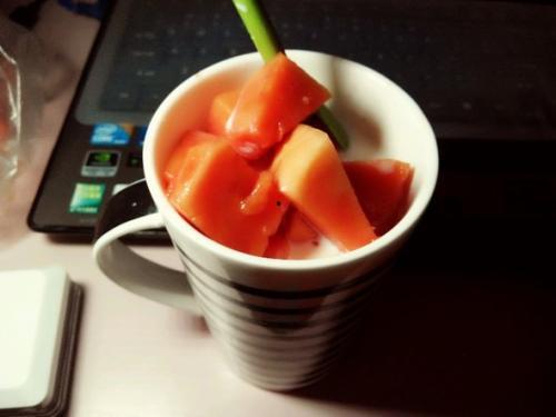 吃瓜能喝牛奶吗,健康饮食的巧妙搭配