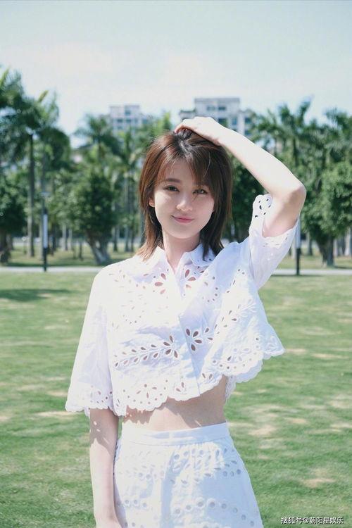 杨钰吃瓜,揭秘娱乐圈背后的那些事儿